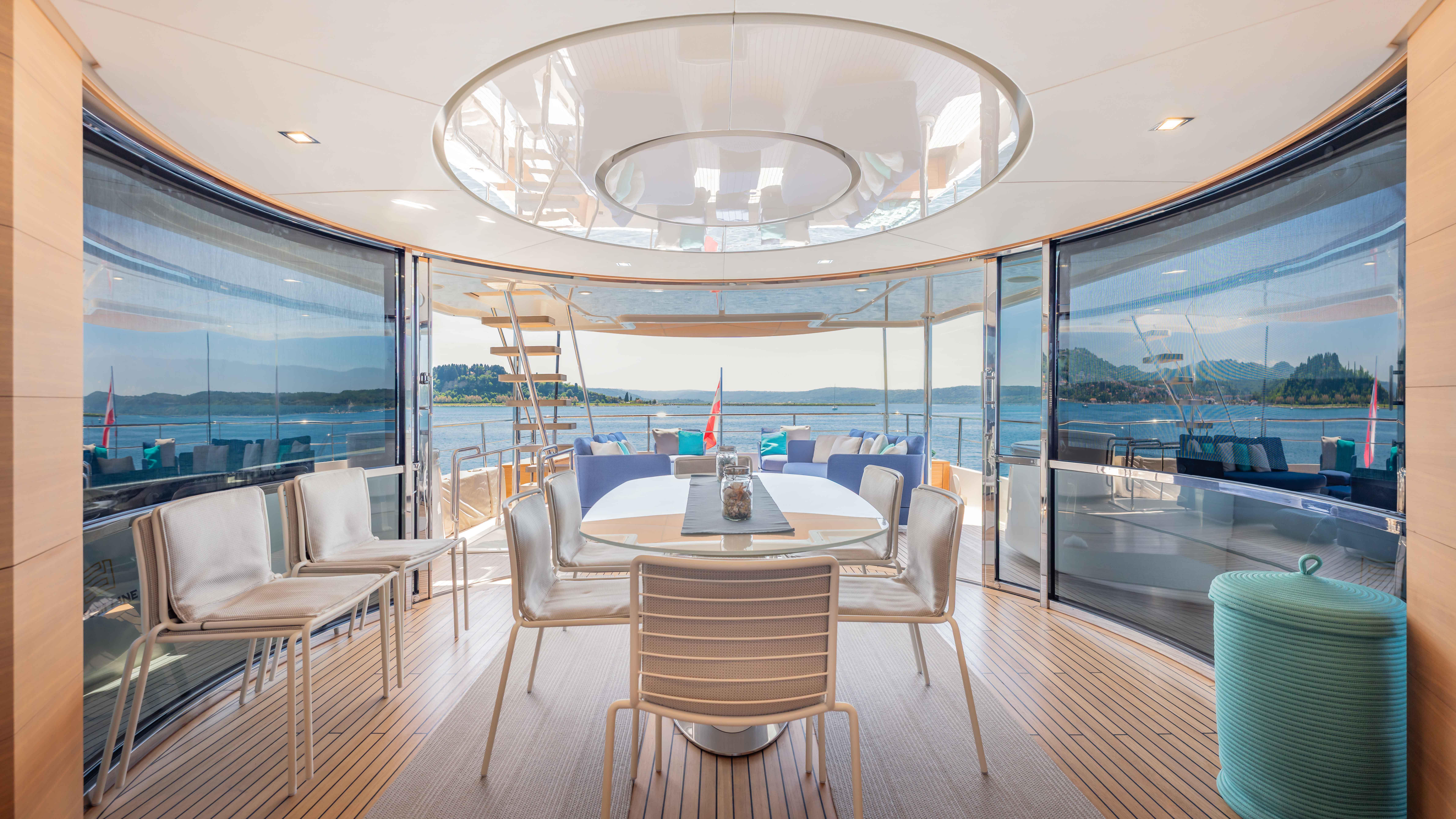 2017 CUSTOM LINE NAVETTA 28 
